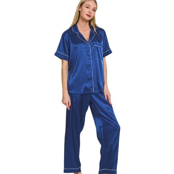 Zenana Satin Short‎ Sleeve Top and Pants Pajama Set - Picture 2 of 3